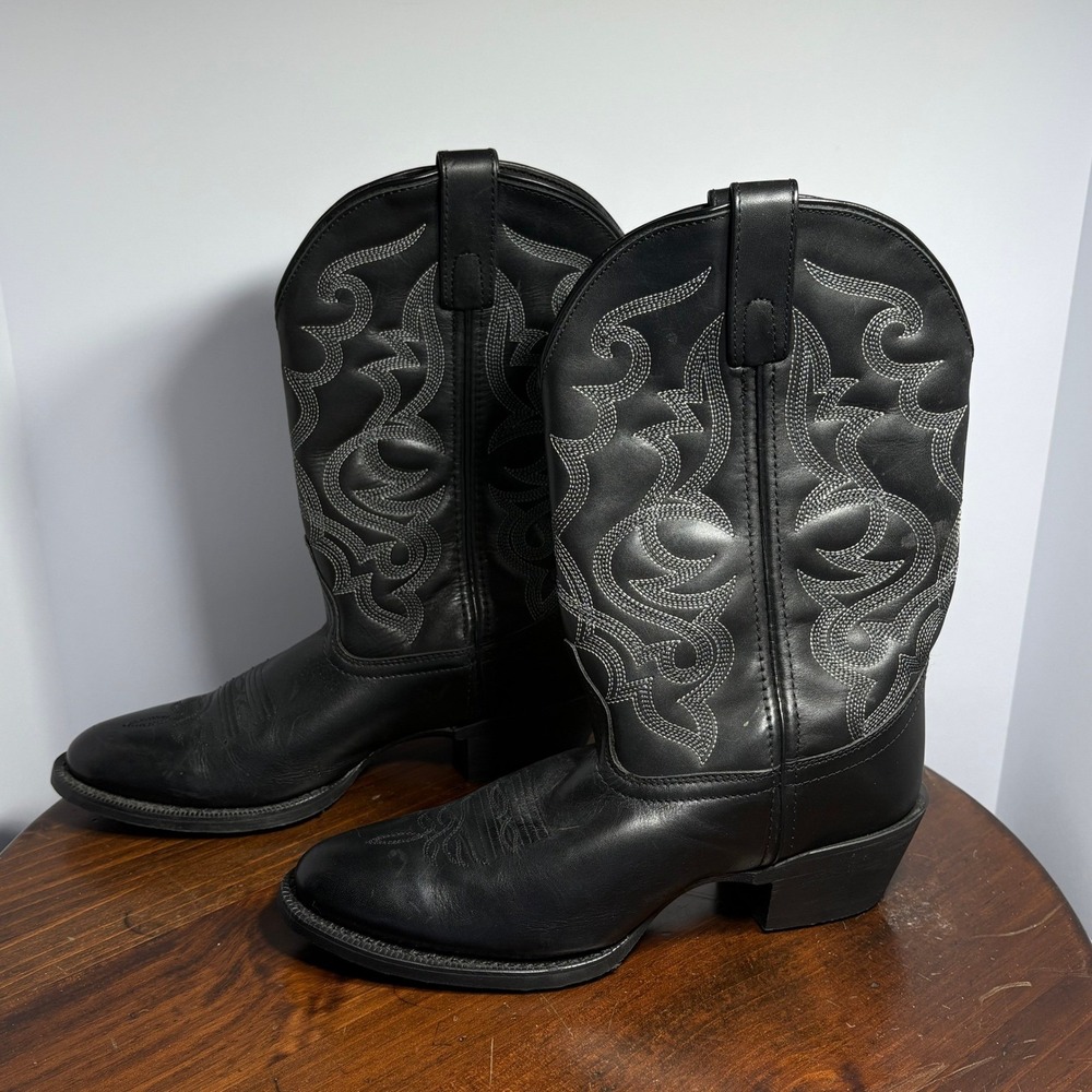 Laredo Boots Womens 9M Black Leather Western Cowgirl Embroidered Pointed Toe